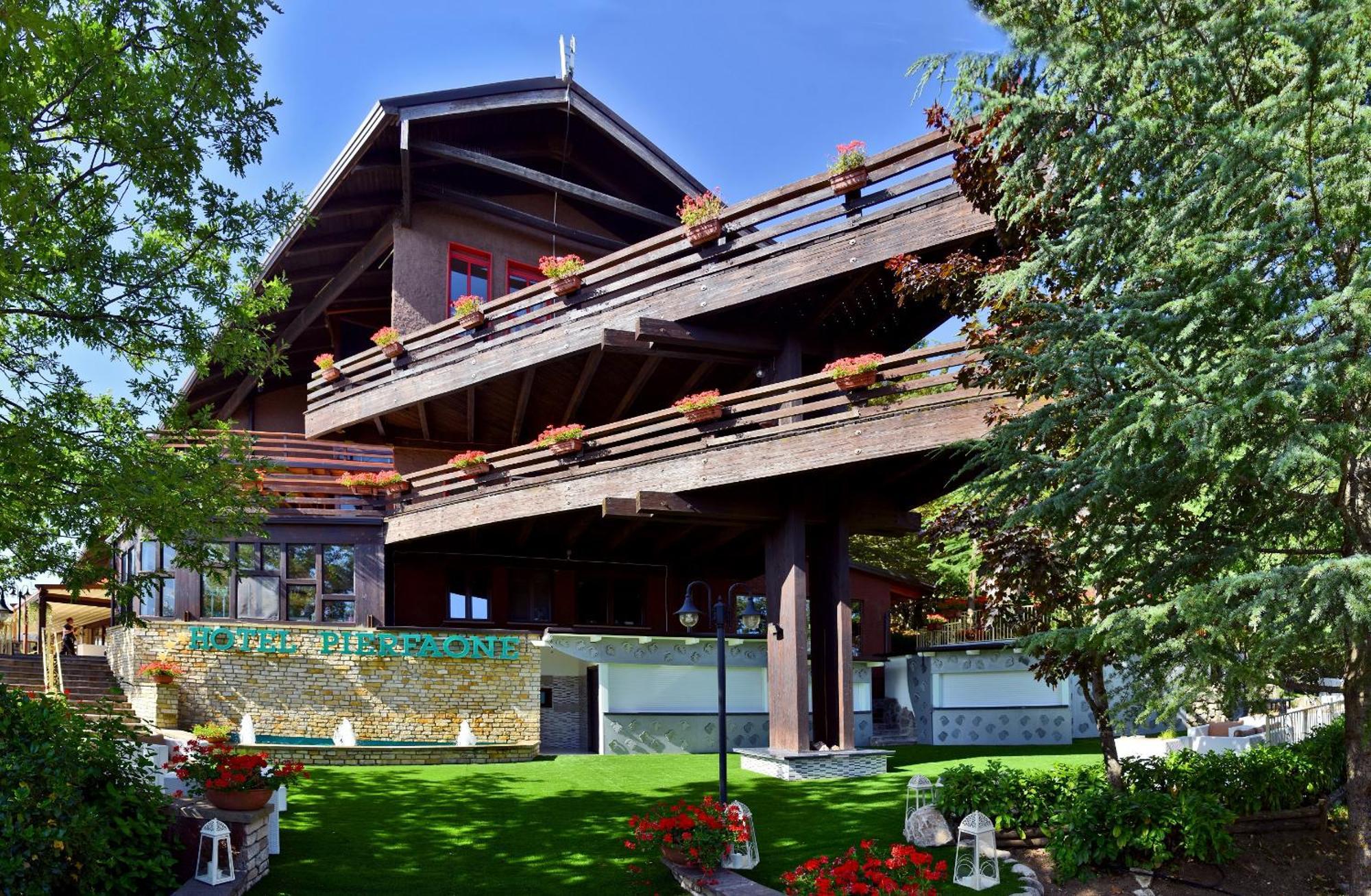 Hotel Pierfaone Abriola Exteriér fotografie